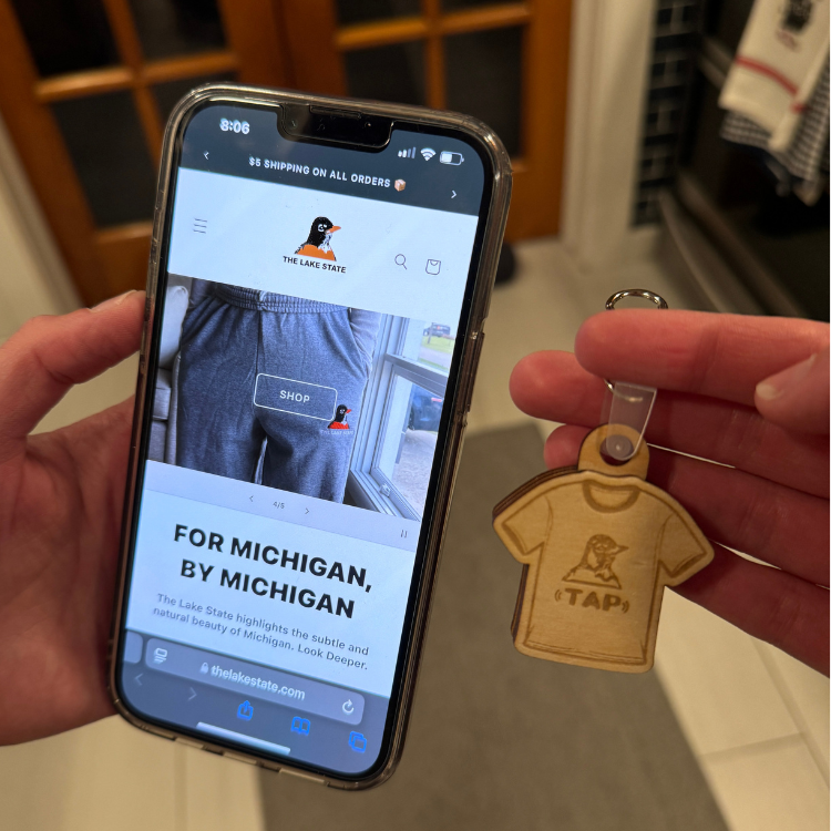 NFC Keychains - Tapkeychains T-Shirt