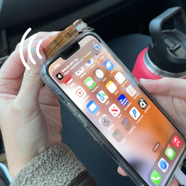 Realtor NFC Tag Keychain - TapKeychains